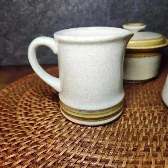 VTG YAMAKA, MIKASA, STONECREEK STONEWARE JAPAN SUGAR BOWL & CREAMER SET OF 3 - Picture 2 of 8